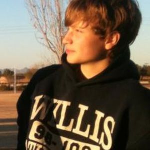 Meet your Posher, Tavin